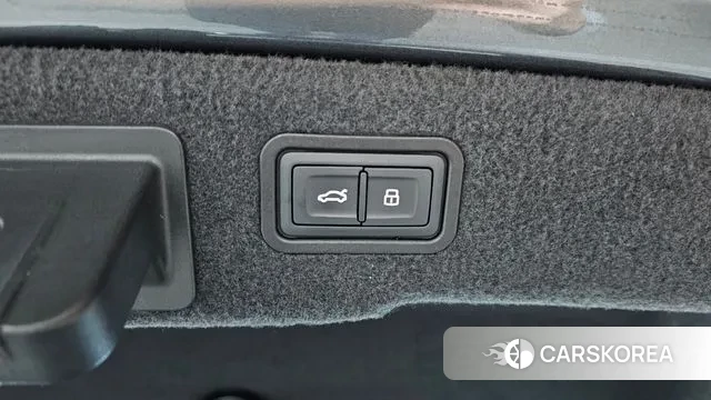 Audi A8 (D5) id 3355791 из Кореи 11