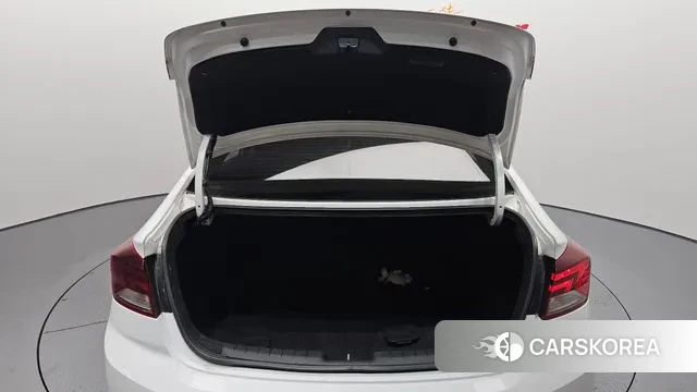 Hyundai The New Avante AD id 2991169 из Кореи 11