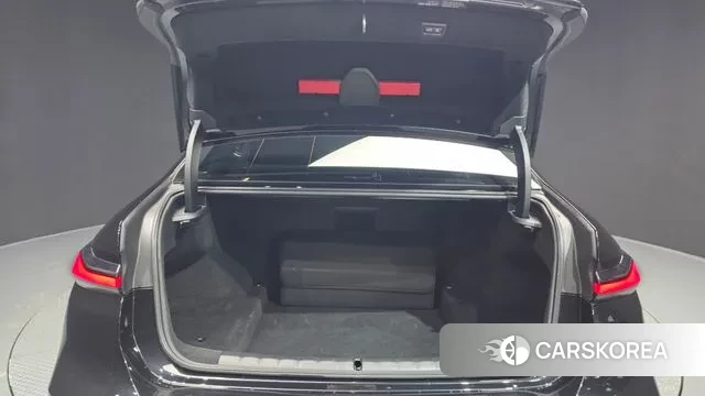 BMW 7 Series (G70) id 3544787 из Кореи 11