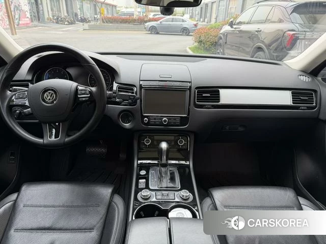 Volkswagen Touareg id 4213102 из Китая 11
