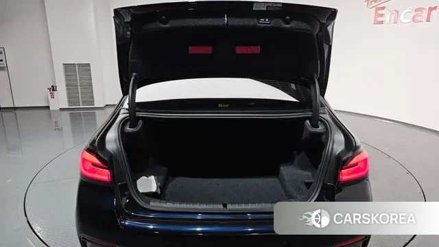 BMW 5 Series (G30) id 3126668 из Кореи 11