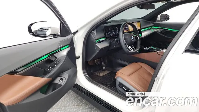 BMW 5 Series (G60) id 2521513 из Кореи 11