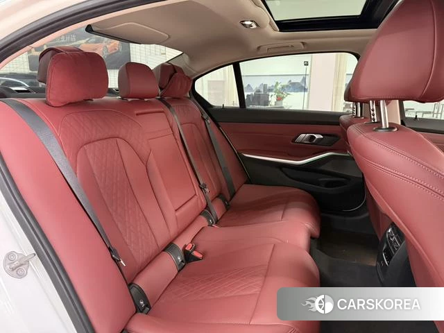 BMW 3 series id 4275814 из Китая 11