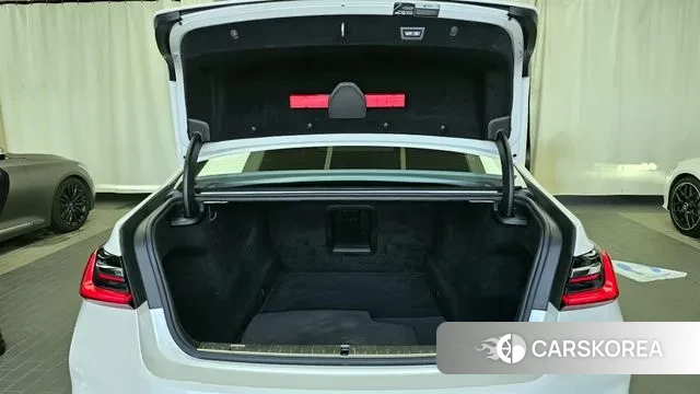 BMW 7 Series (G11) id 3170225 из Кореи 11