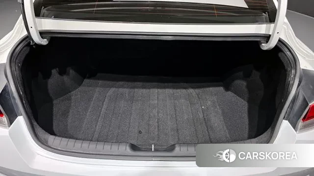 Hyundai Avante Hybrid (CN7) id 3281597 из Кореи 11