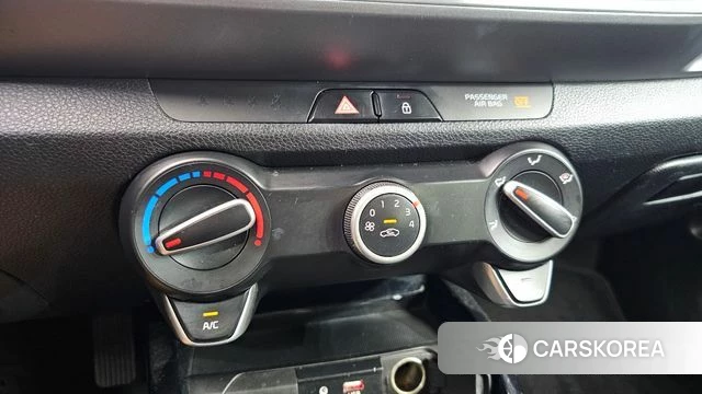Kia Stonic id 4543687 из Кореи 11