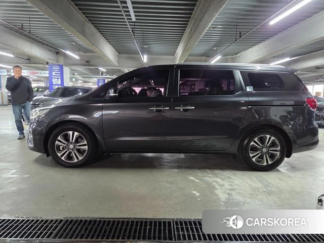 Kia The New Carnival id 4188007 из Кореи 11