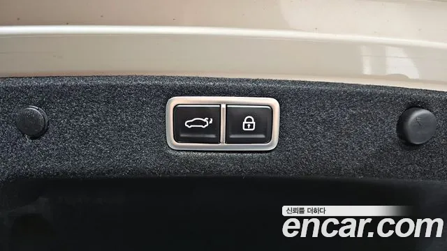 Hyundai Grandeur Hybrid (GN7) id 2715771 из Кореи 11