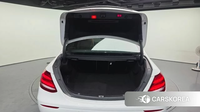 Mercedes-Benz E-Class W213 id 4604984 из Кореи 11
