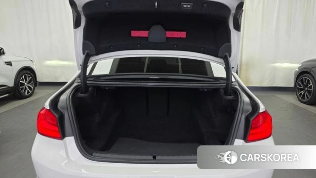 BMW 5 Series (G30) id 4345197 из Кореи 11