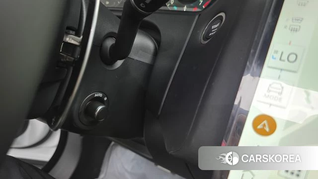 Land Rover Range Rover Velar id 4505138 из Кореи 11