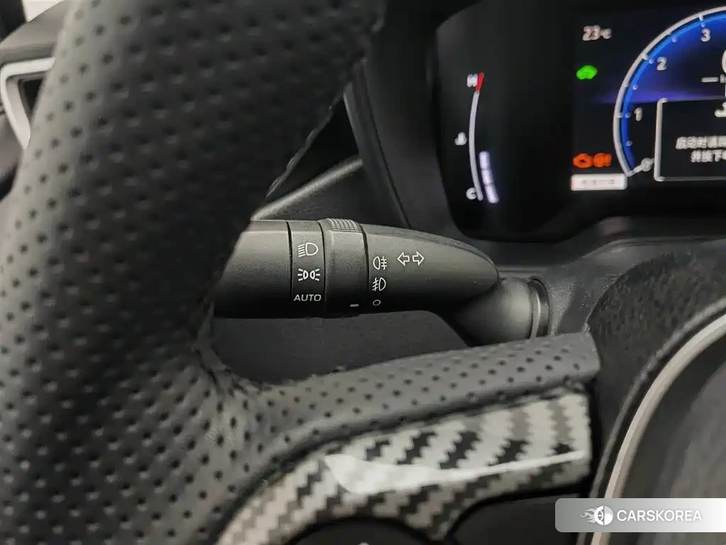 Toyota Corolla id 4570343 из Китая 11