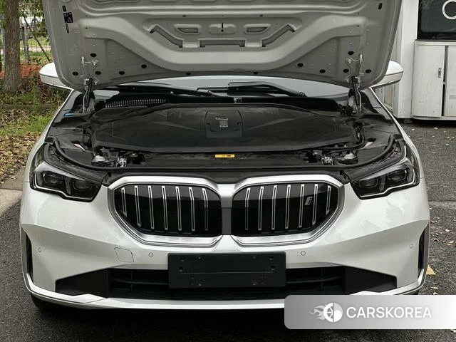 BMW i5 id 4275940 из Китая 11