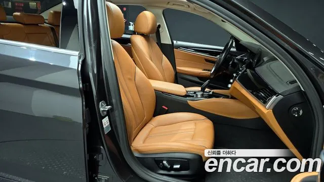 BMW 5 Series (G30) id 2612589 из Кореи 11