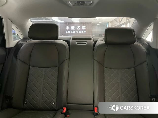 Audi A8 id 4213804 из Китая 11