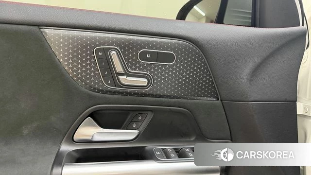 Mercedes-Benz EQA H243 id 4560078 из Кореи 11