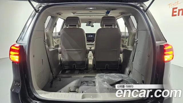 Kia The New Carnival id 2813207 из Кореи 11