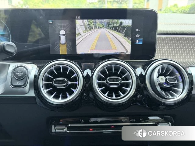 Mercedes-Benz GLB id 4213886 из Китая 11