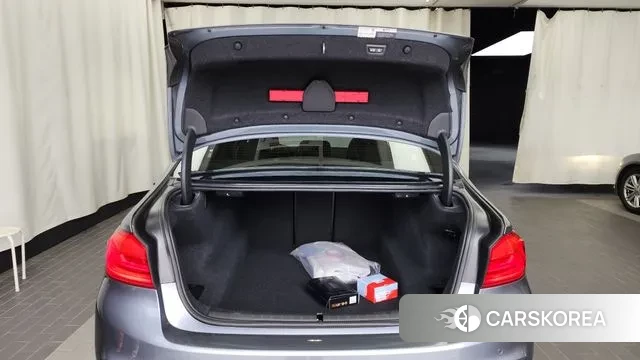 BMW 5 Series (G30) id 3050739 из Кореи 11