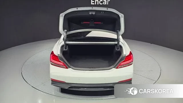 Genesis G70 id 3161616 из Кореи 11