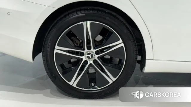 Mercedes-Benz A-Class W177 id 3294533 из Кореи 11