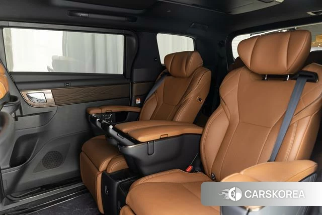 Toyota Elfa id 4365746 из Китая 11