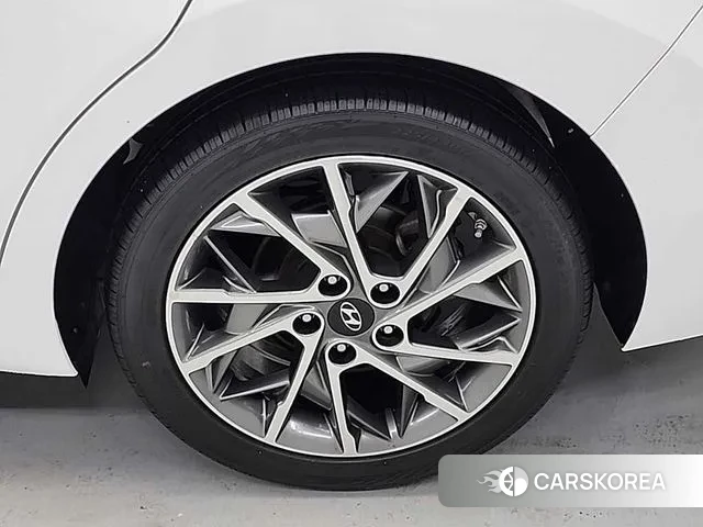 Hyundai The New Avante AD id 3469654 из Кореи 11