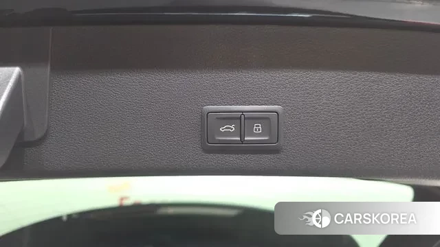 Audi e-Tron id 3611470 из Кореи 11