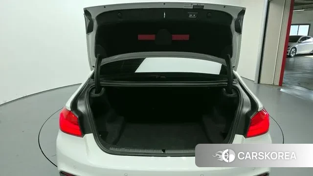 BMW 5 Series (G30) id 3061011 из Кореи 11