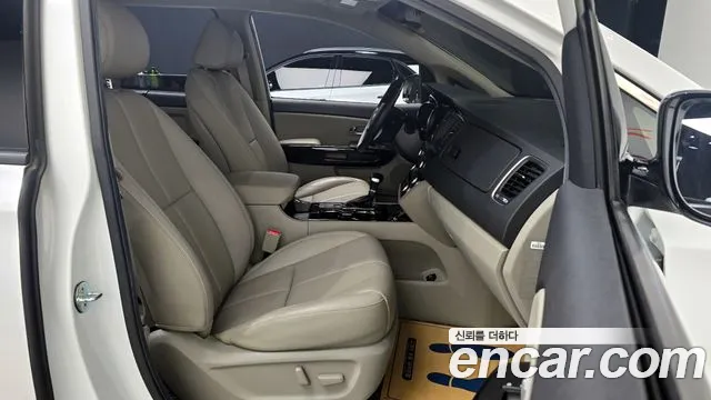 Kia The New Carnival id 2634442 из Кореи 11