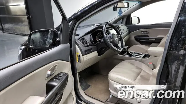 Kia The New Carnival id 2607909 из Кореи 11