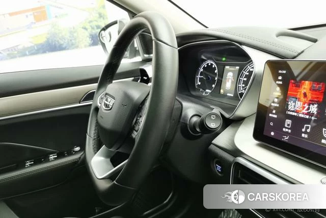 Geely Automobile Binyue id 4210168 из Китая 11