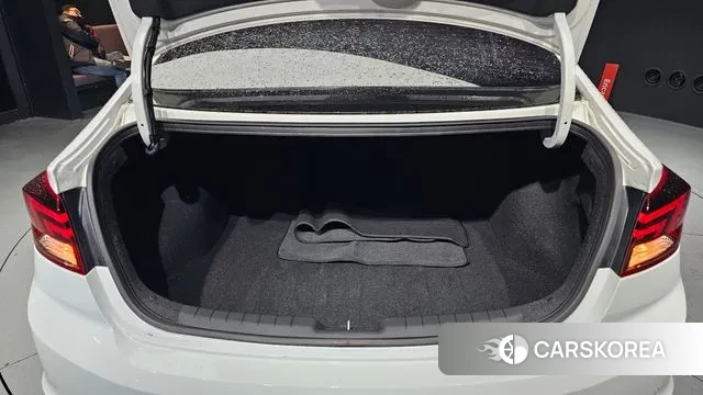 Hyundai The New Avante AD id 3573733 из Кореи 11