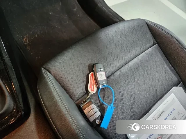 Kia Stonic id 3692950 из Кореи 11