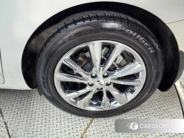 Kia The New Carnival id 4180706 из Кореи 11