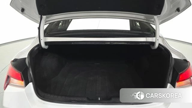 Hyundai Avante Hybrid (CN7) id 4202395 из Кореи 11