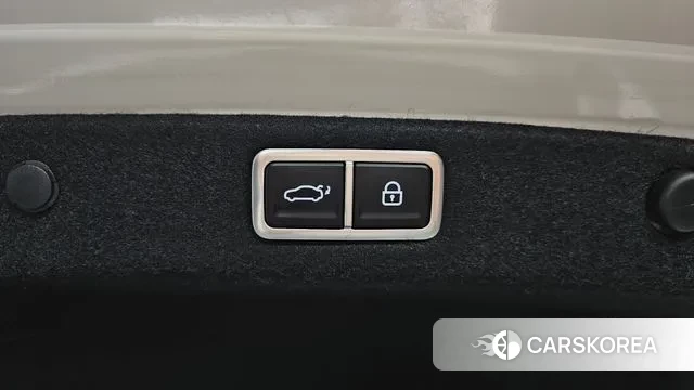 Hyundai Grandeur (GN7) id 3420801 из Кореи 11