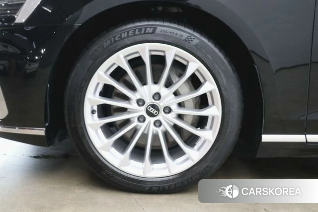 Audi A8 id 4366000 из Китая 11