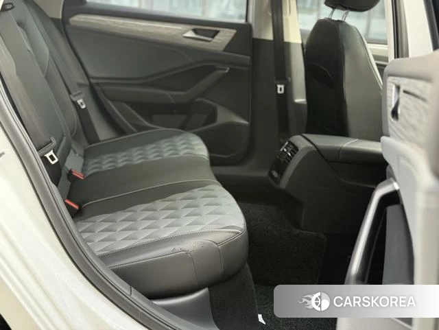 Volkswagen Sagitar id 4260057 из Китая 11