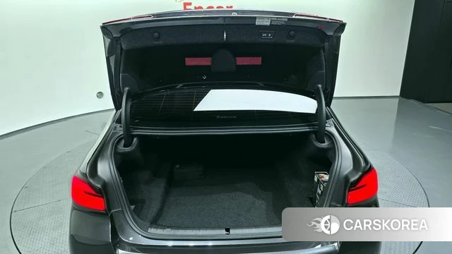 BMW 5 Series (G30) id 3877934 из Кореи 11