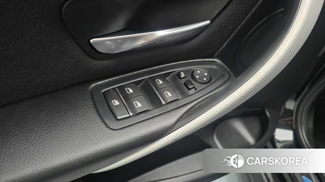 BMW 3 Series (F30) id 4850101 из Кореи 11