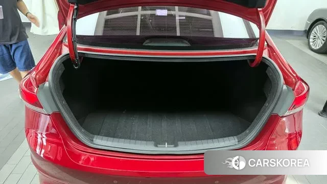 Hyundai Avante AD id 3055678 из Кореи 11