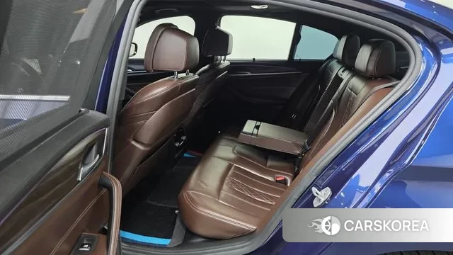 BMW 5 Series (G30) id 3622645 из Кореи 11