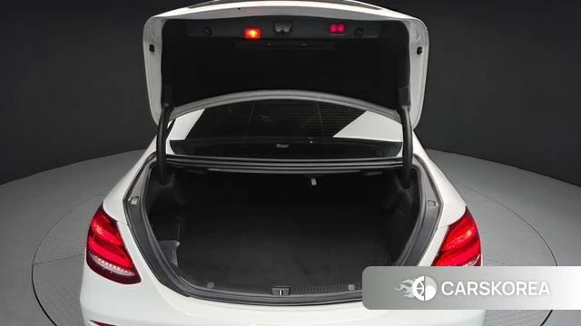 Mercedes-Benz E-Class W213 id 3936548 из Кореи 11