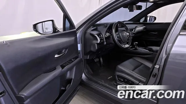 Lexus UX250h id 2631718 из Кореи 11