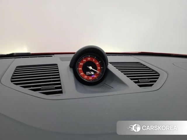 Porsche 911(992) id 3839374 из Кореи 11