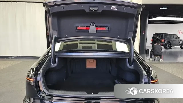 Hyundai Grandeur (GN7) id 3734663 из Кореи 11