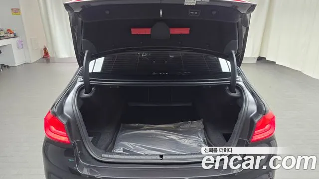 BMW 5 Series (G30) id 2690170 из Кореи 11