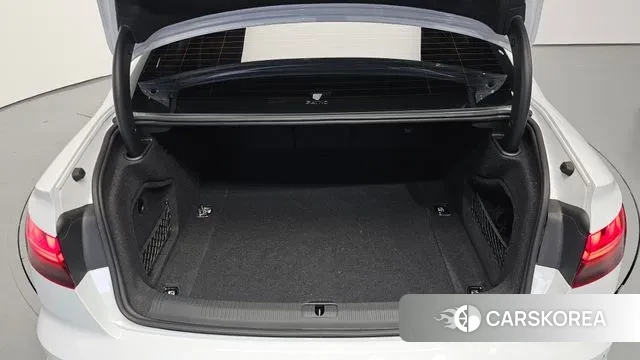 Audi A4 (B9) id 3347624 из Кореи 11