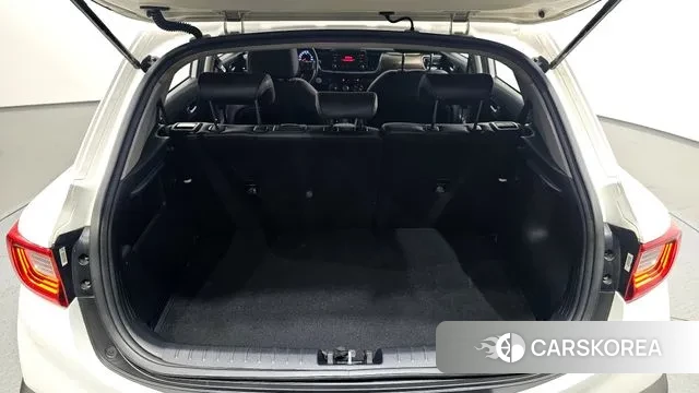 Kia Stonic id 3489331 из Кореи 11